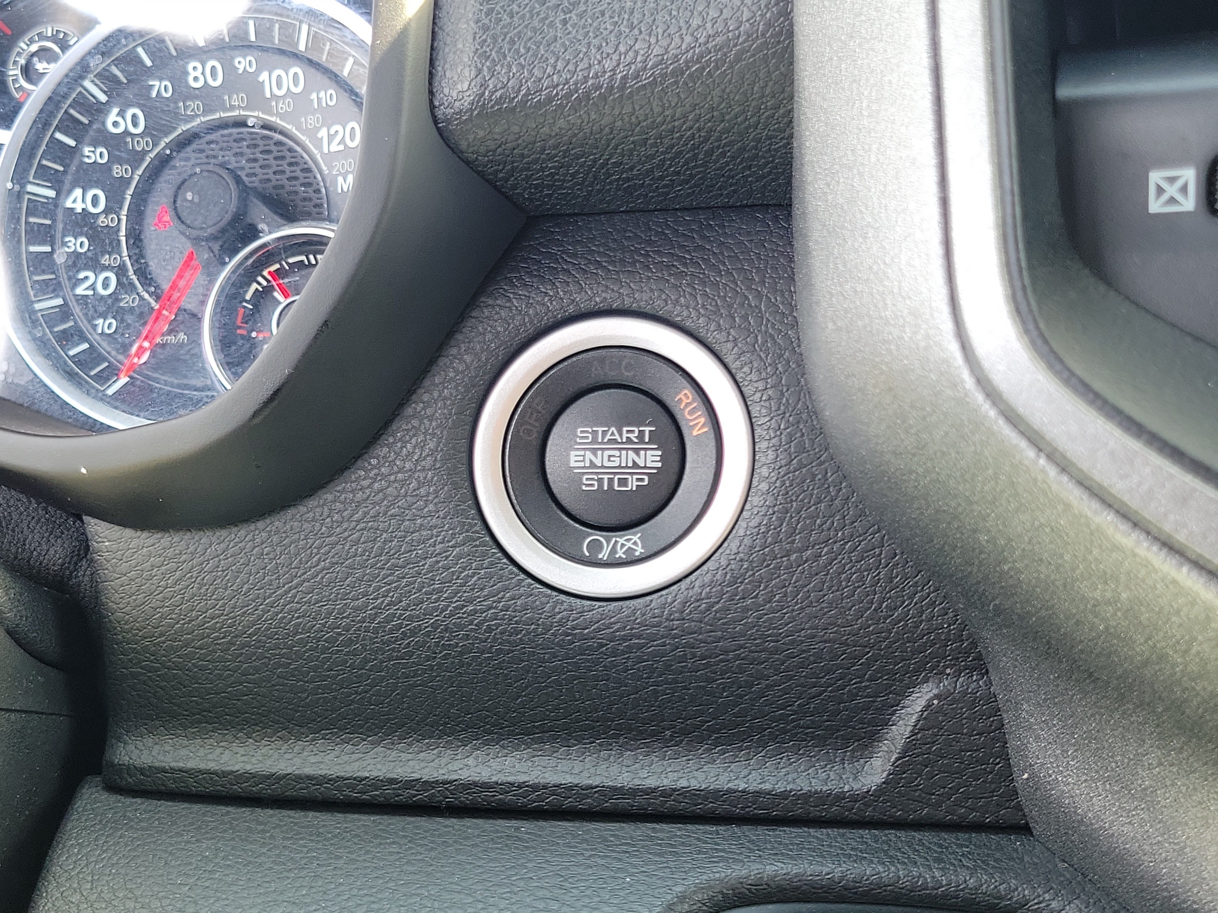 Used 2023 RAM 2500 Tradesman w/ Chrome Appearance Group AWD/4WD image 28