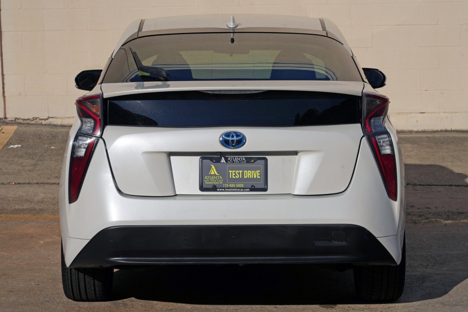 Used 2017 Toyota Prius Three Touring w/ Carpet Mat Package FWD image 42
