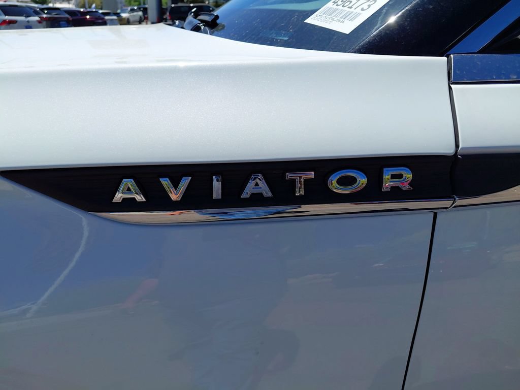 New 2026 Lincoln Aviator Reserve AWD/4WD image 4