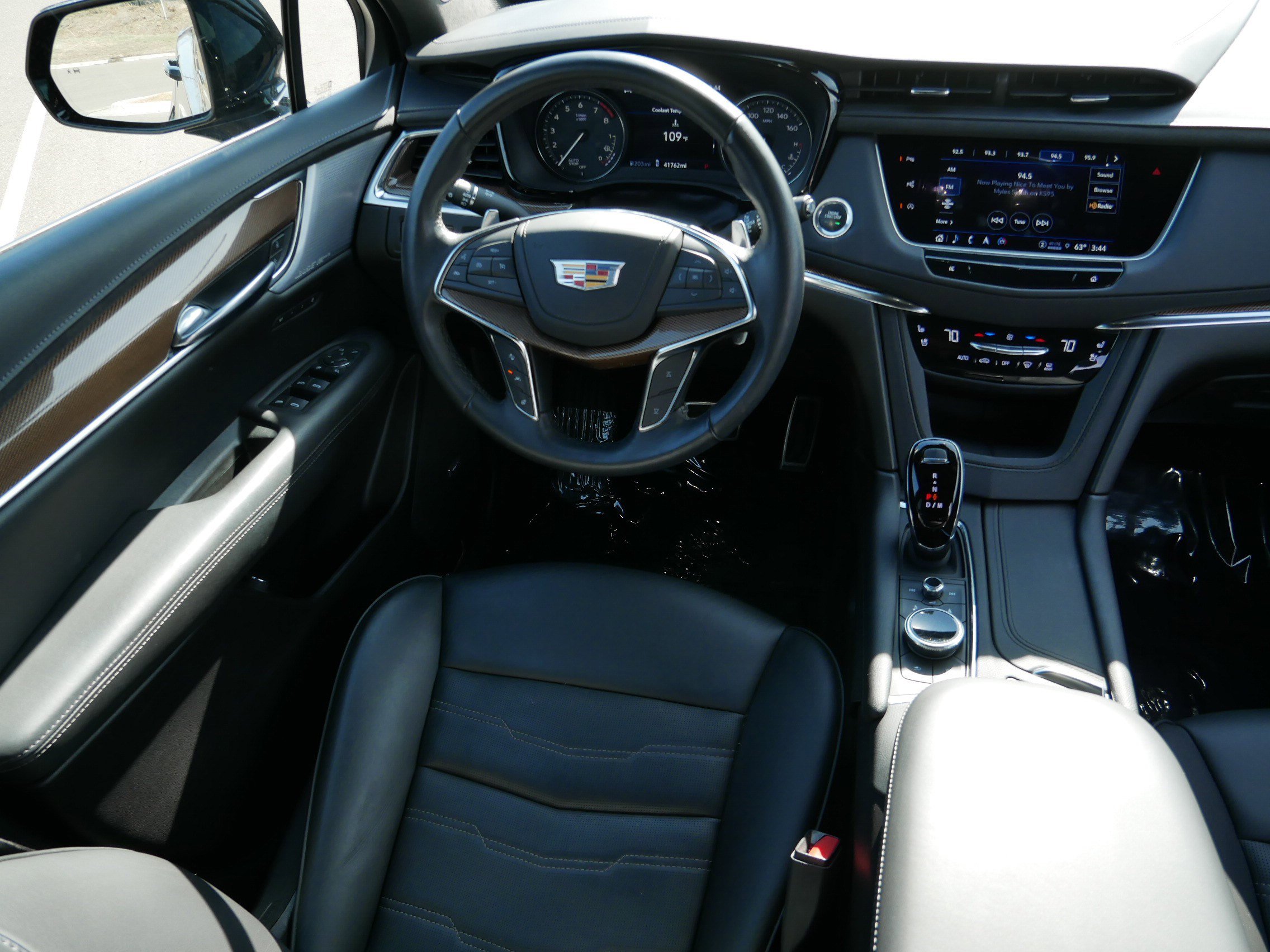 Certified 2023 Cadillac XT5 Sportv w/ Platinum Package image 7