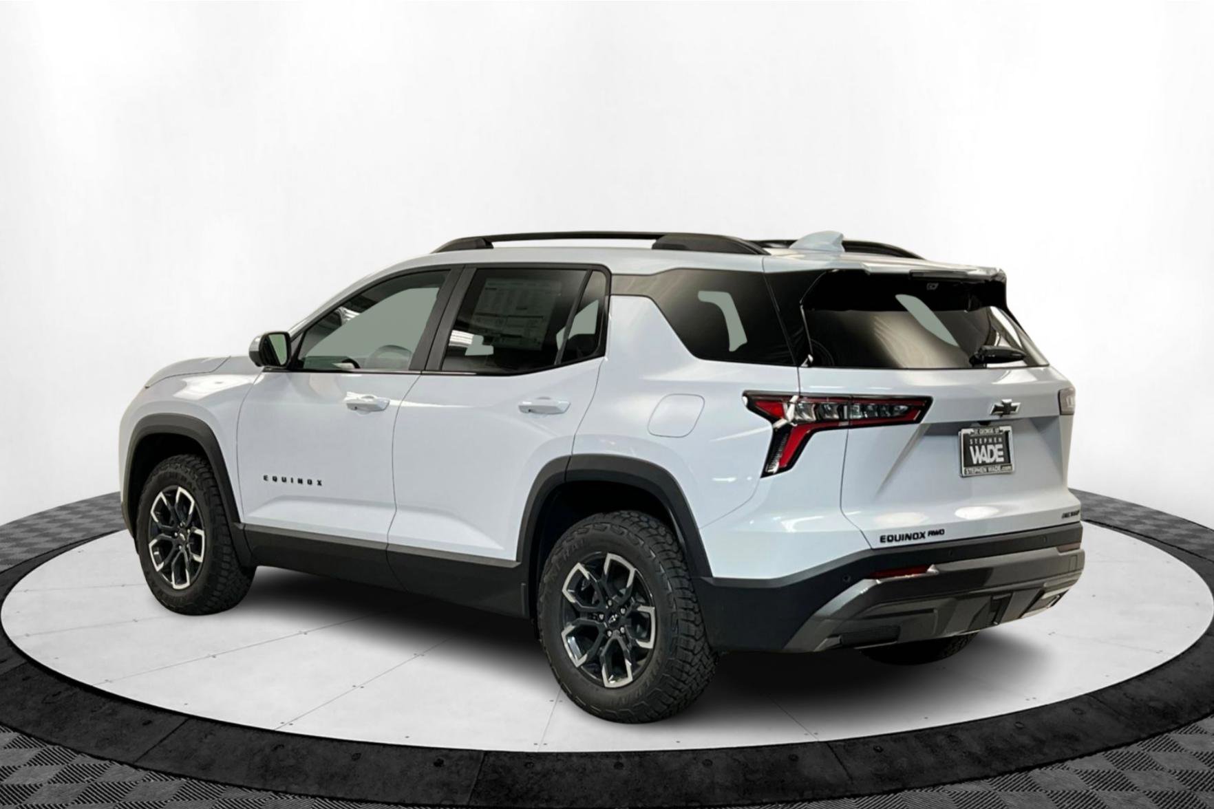 New 2026 Chevrolet Equinox ACTIV w/ Convenience Package III image 3
