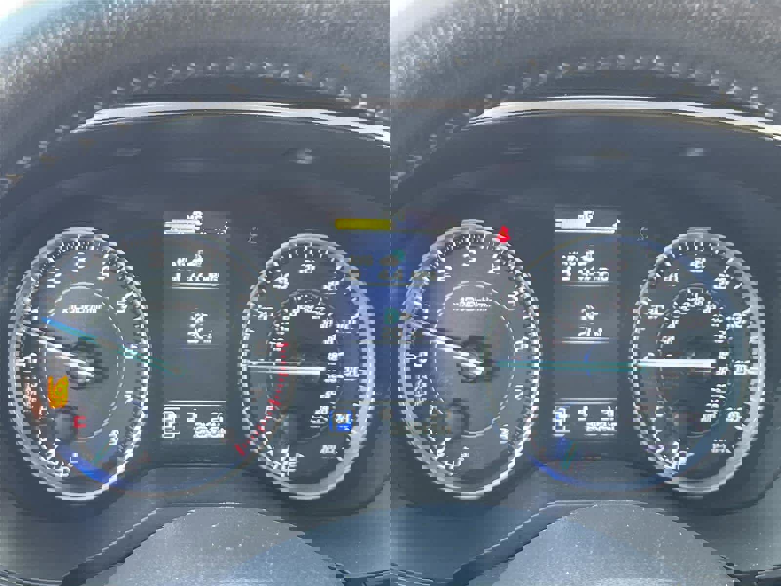 Certified 2022 Subaru Ascent Limited w/ Technology Package image 35