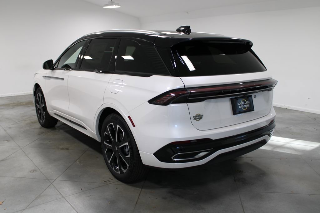 New 2026 Lincoln Nautilus Reserve image 6