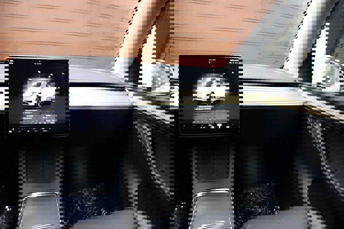 Used 2023 Tesla Model Y Long Range image 19