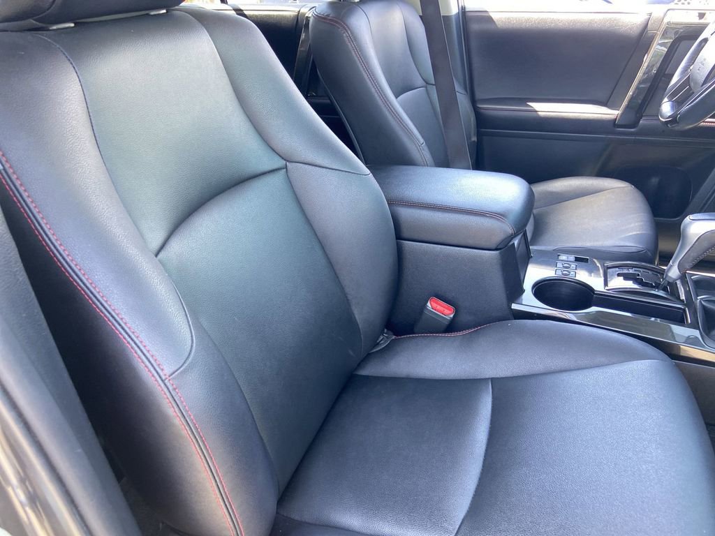 Used 2016 Toyota 4Runner TRD Pro AWD/4WD image 31