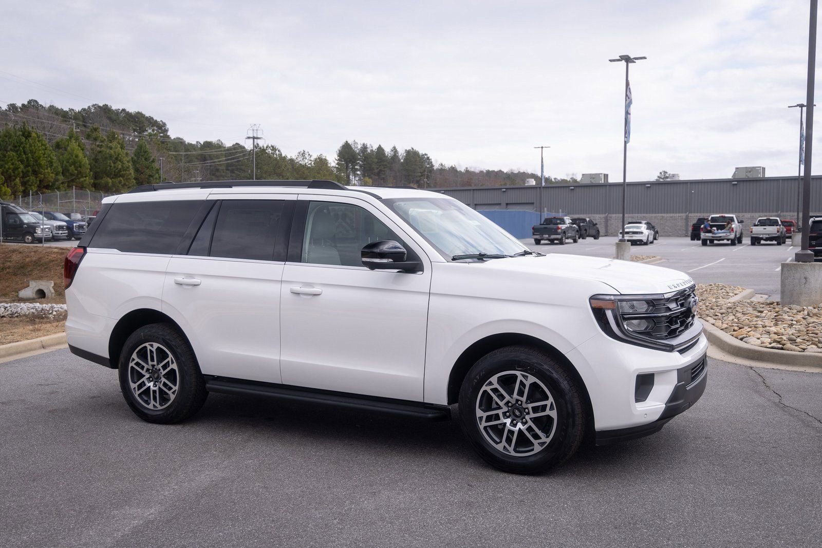 New 2026 Ford Expedition Active AWD/4WD image 12
