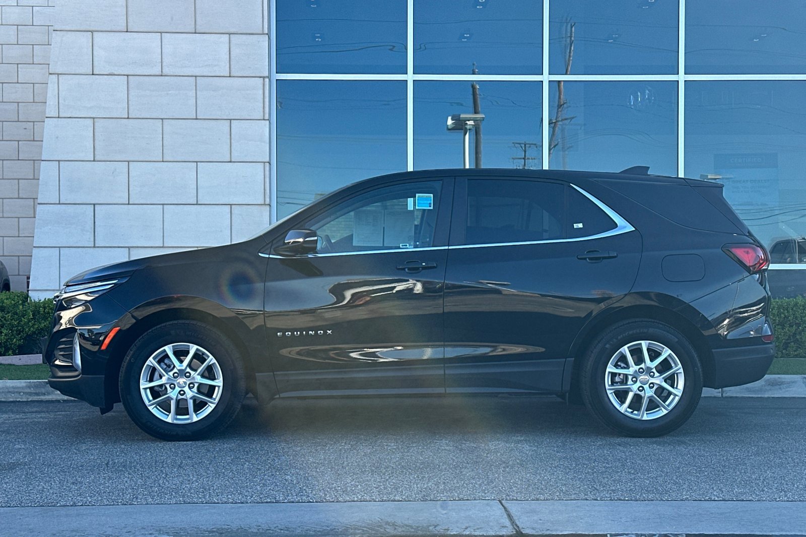 Used 2024 Chevrolet Equinox LT image 7