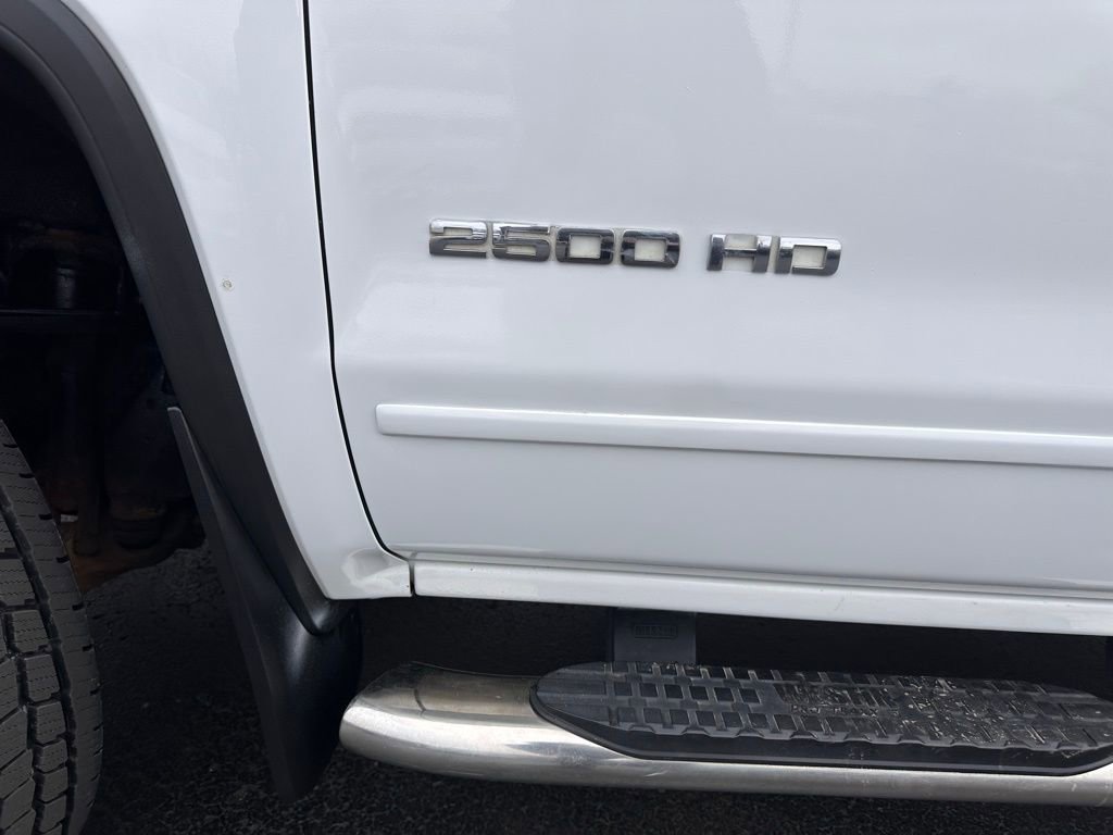 Used 2018 GMC Sierra 2500 SLE w/ Snow Plow Prep Package image 10