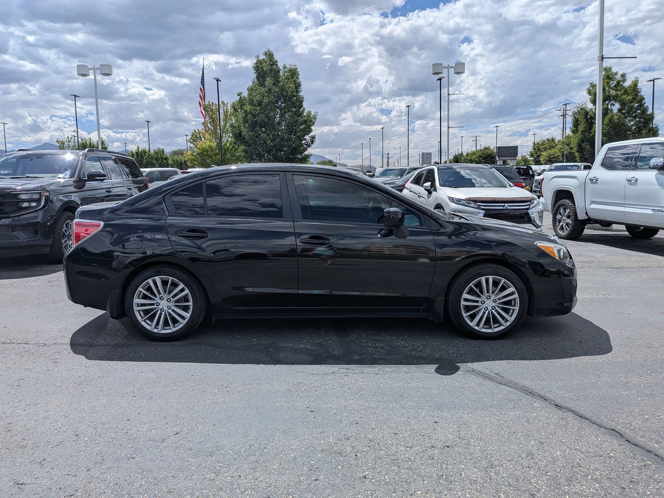 Used 2012 Subaru Impreza 2.0i Premium AWD/4WD image 2