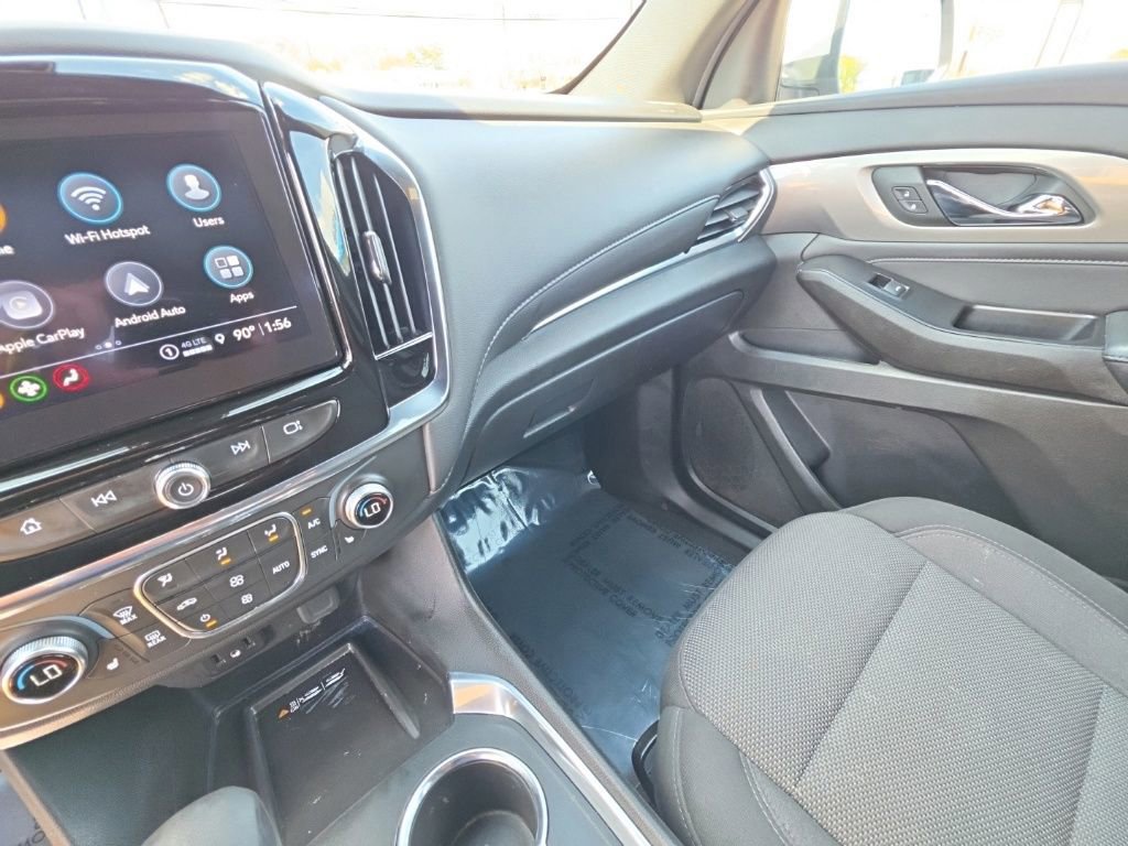 Used 2023 Chevrolet Traverse LT image 21