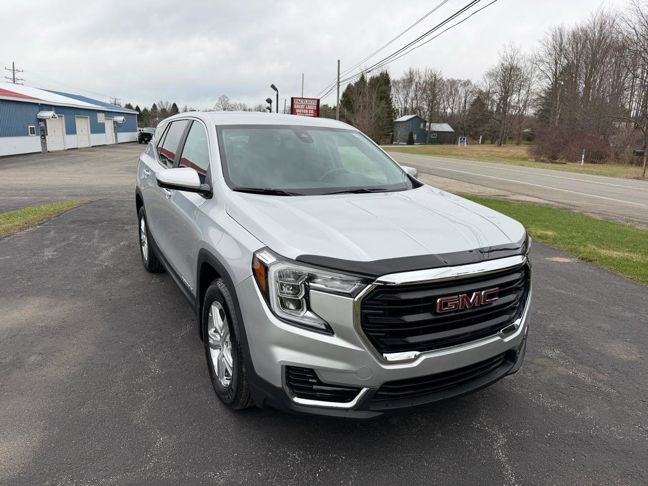 Used 2022 GMC Terrain SLE image 6