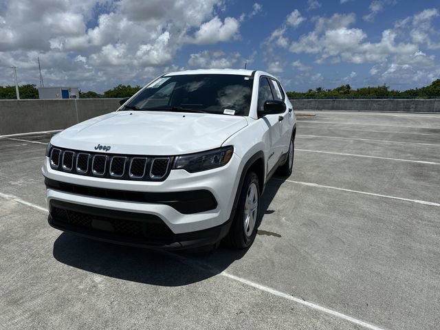 Used 2023 Jeep Compass Sport AWD/4WD image 19