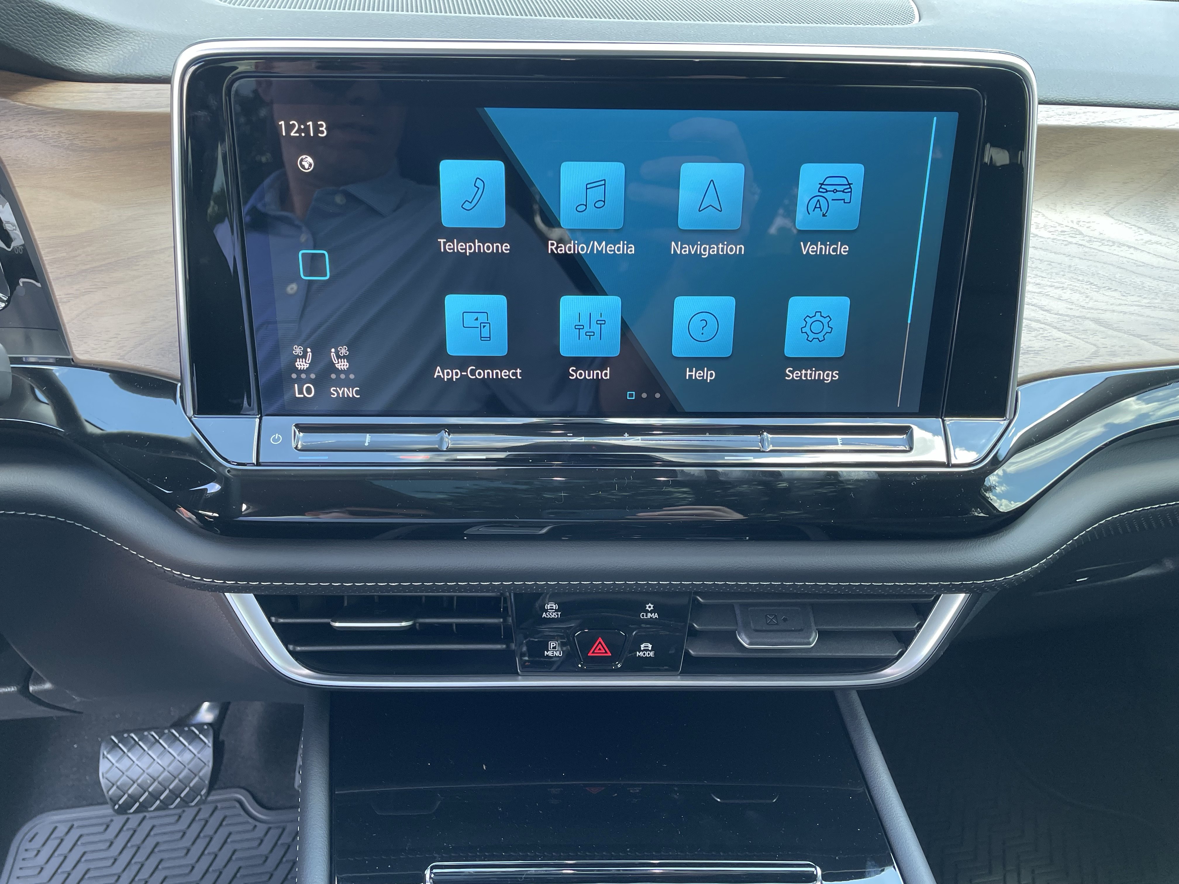 New 2026 Volkswagen Atlas SE image 20