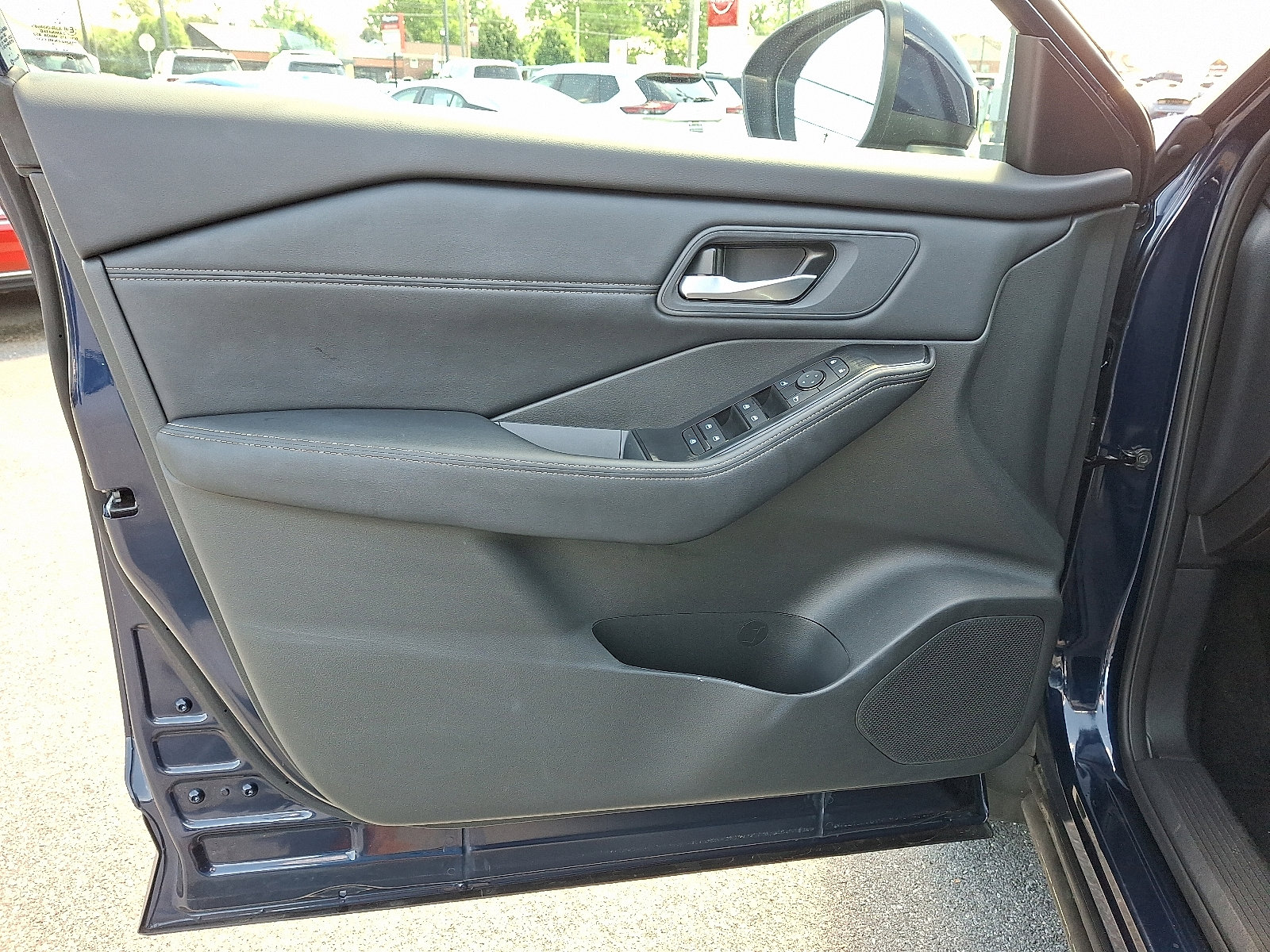 Certified 2024 Nissan Rogue SV w/ SV Premium Package AWD/4WD image 15