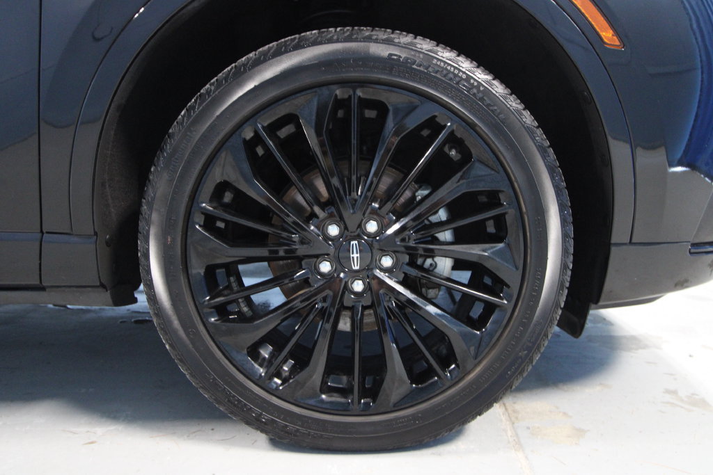 Used 2024 Lincoln Corsair AWD w/ Equipment Group 101A image 35