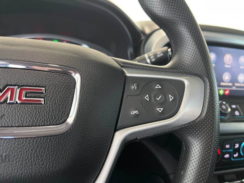 Used 2023 GMC Acadia SLE AWD/4WD image 7