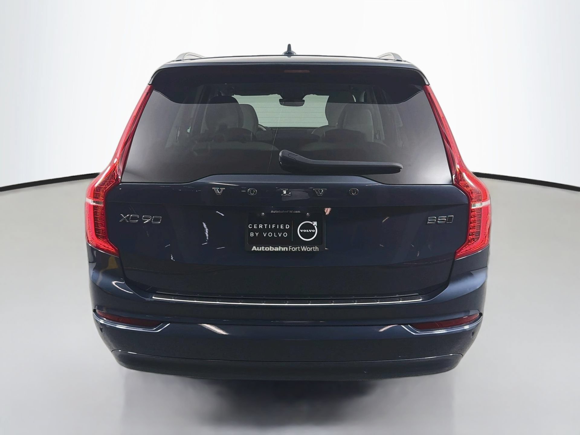 Certified 2023 Volvo XC90 B5 Core w/ Protection Package Premier AWD/4WD image 7