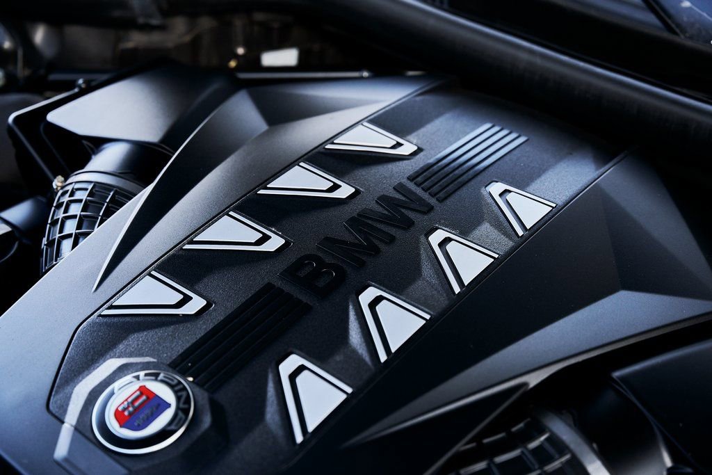 Used 2024 BMW ALPINA XB7 AWD/4WD image 14