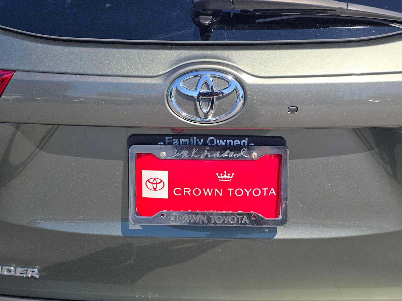 Certified 2019 Toyota Highlander XLE w/ Carpet Mat Package (TMS) AWD/4WD image 14