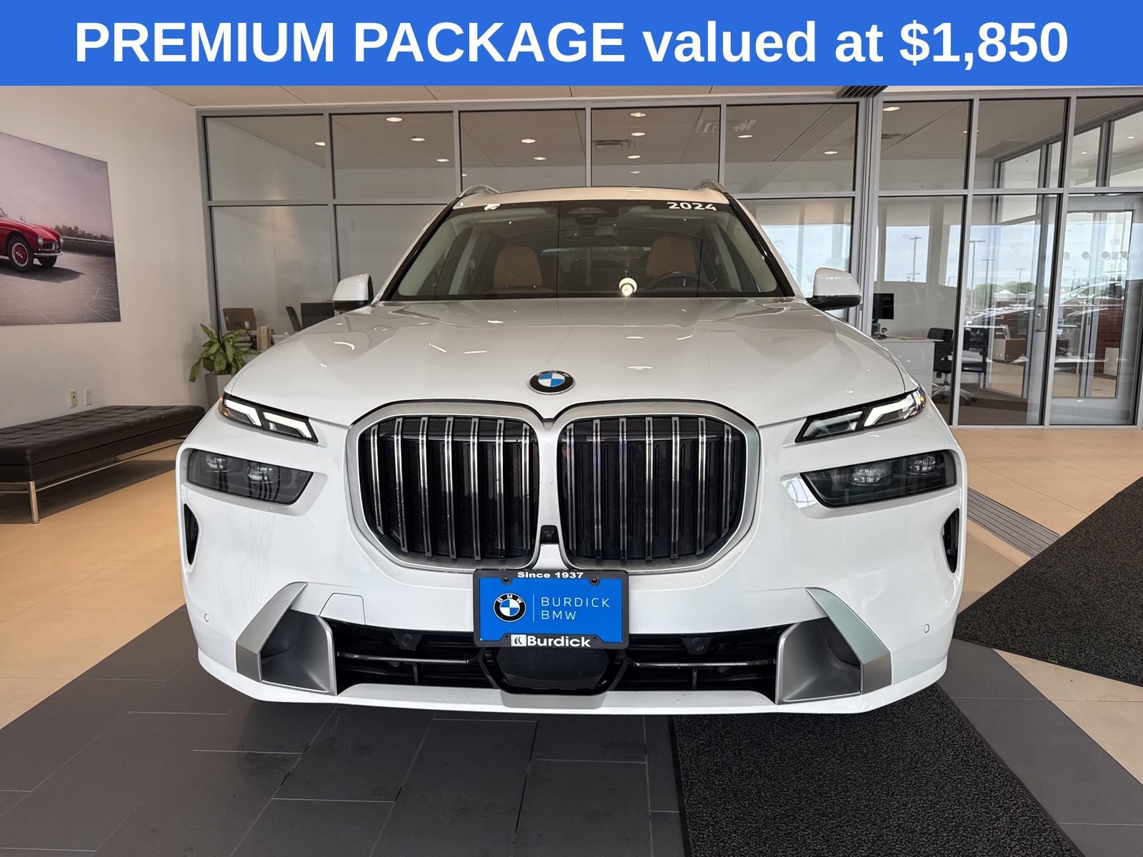 Used 2024 BMW X7 xDrive40i w/ Premium Package AWD/4WD image 2