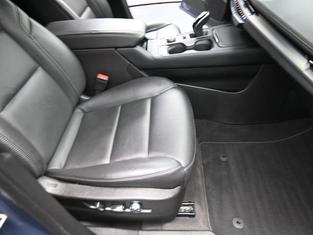 Used 2025 Cadillac XT4 Premium Luxury image 26