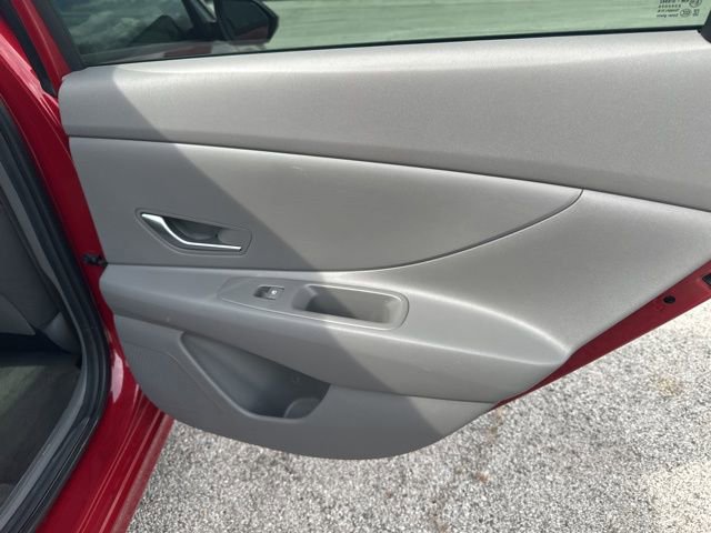 Used 2023 Hyundai Elantra SEL image 46