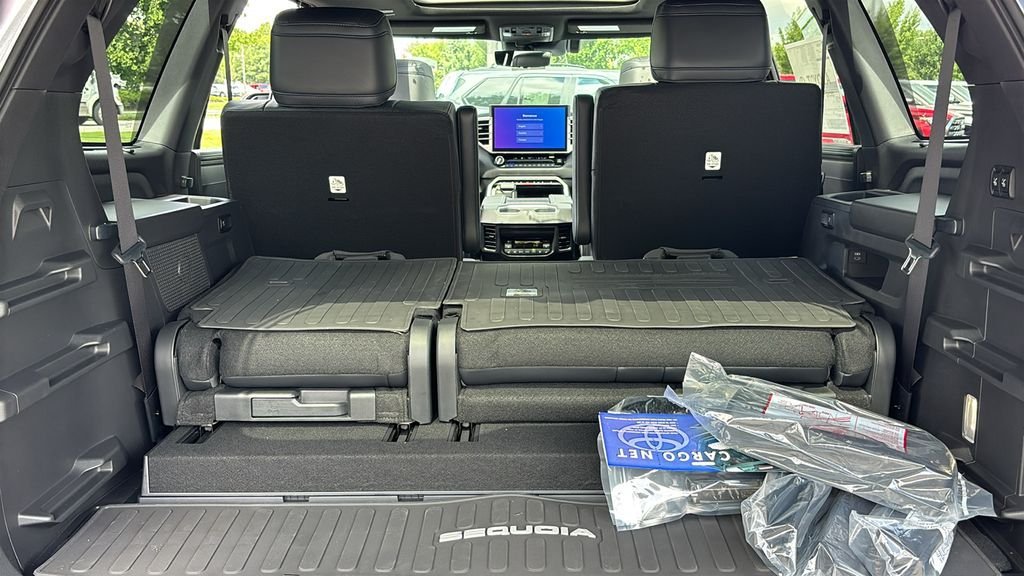 New 2026 Toyota Sequoia Platinum AWD/4WD image 31