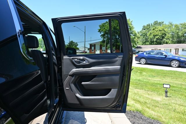 Used 2024 GMC Yukon XL SLT w/ SLT Premium Package AWD/4WD image 20