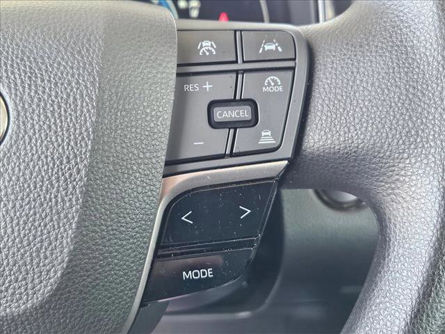 Used 2025 Toyota Camry LE w/ Convenience Package image 12