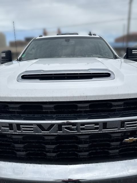 Used 2022 Chevrolet Silverado 3500 LT w/ Convenience Package AWD/4WD image 2