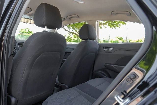 Used 2020 Hyundai Accent SE image 40