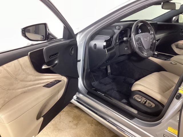 Used 2021 Lexus LS 500 AWD w/ Interior Upgrade Package image 9