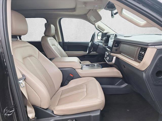 Used 2023 Ford Expedition Limited RWD image 19