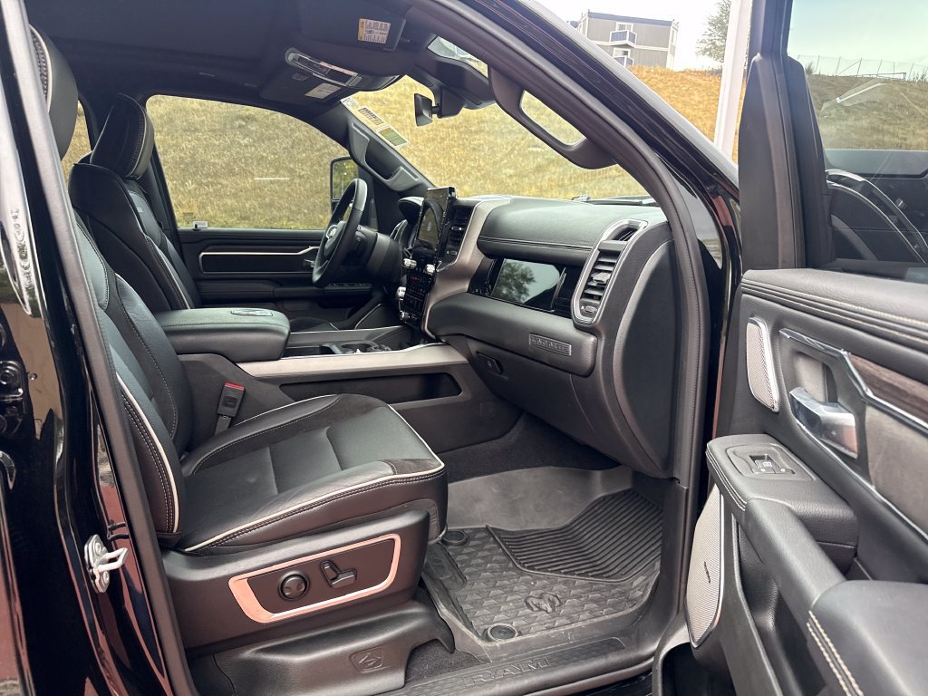 Used 2026 RAM 1500 Laramie w/ Night Edition AWD/4WD image 29