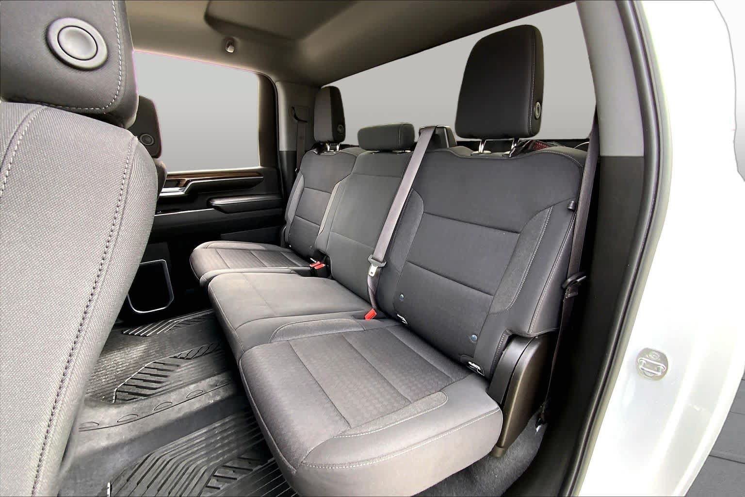Used 2024 Chevrolet Silverado 2500 LT AWD/4WD image 20