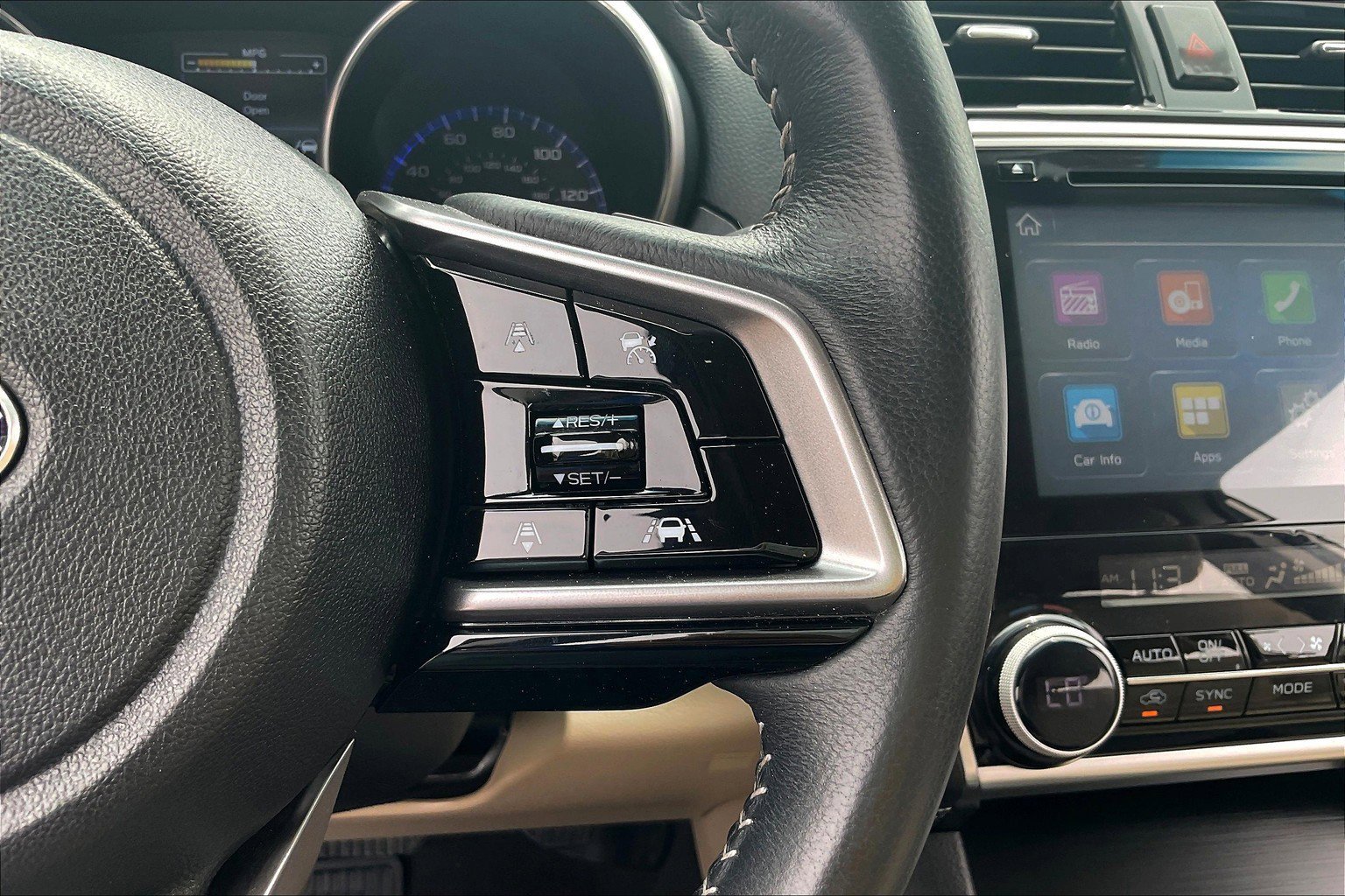 Used 2018 Subaru Outback 2.5i Limited image 23