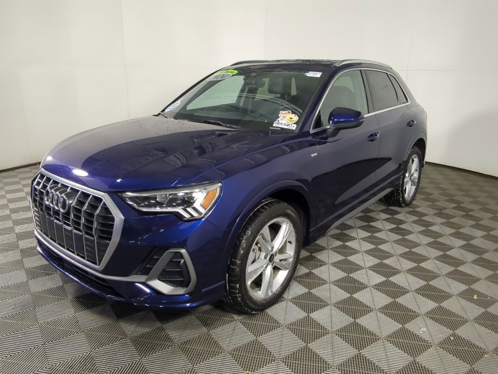 Used 2024 Audi Q3 2.0T Premium Plus w/ Premium Plus Package image 5