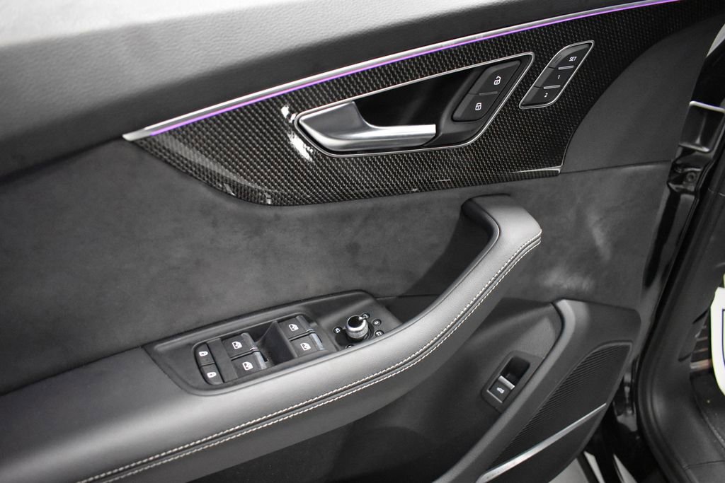 Used 2023 Audi SQ7 Prestige AWD/4WD image 17