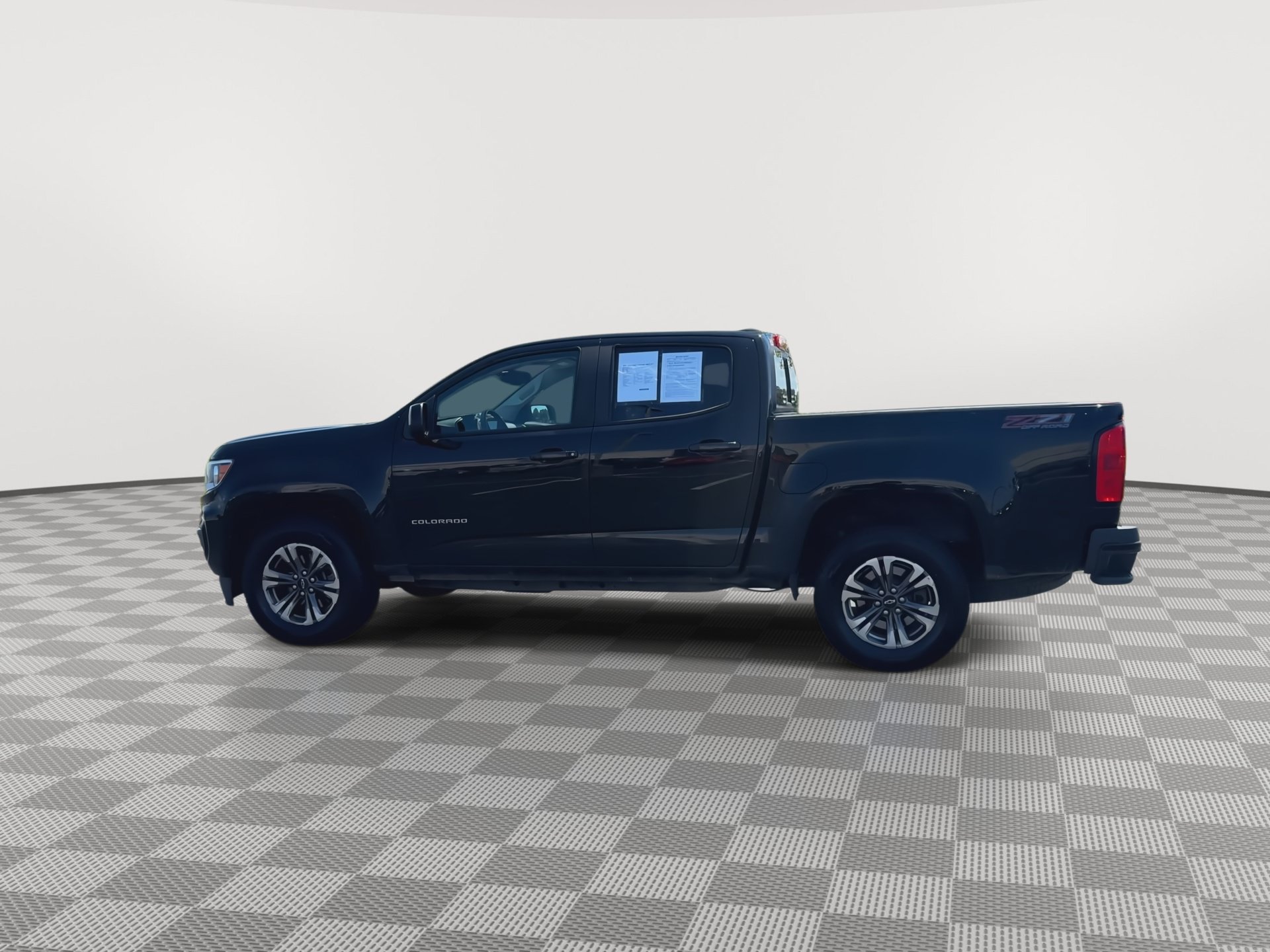 Used 2021 Chevrolet Colorado Z71 AWD/4WD image 6