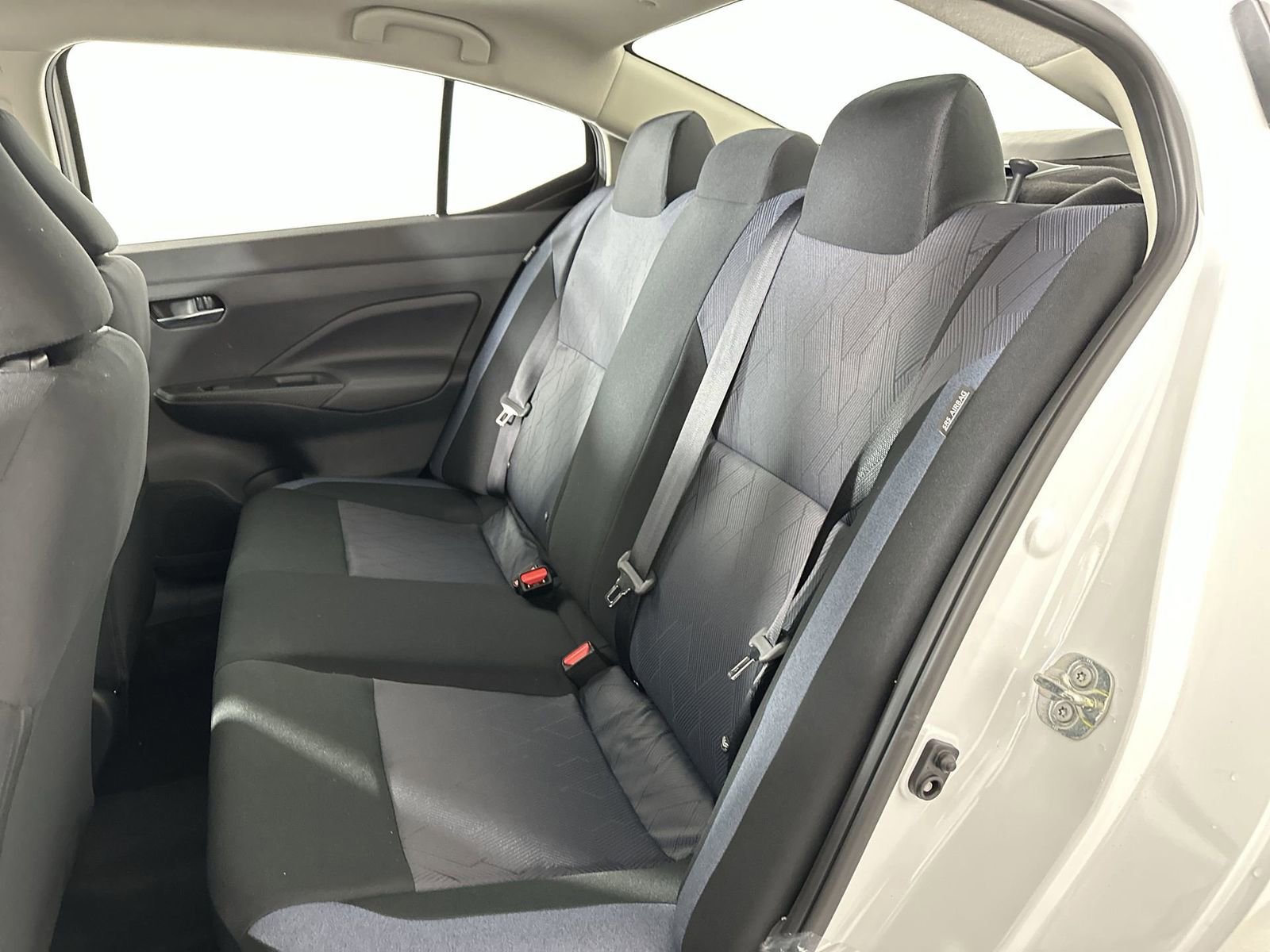 New 2025 Nissan Versa SV w/ Trunk Package FWD image 23