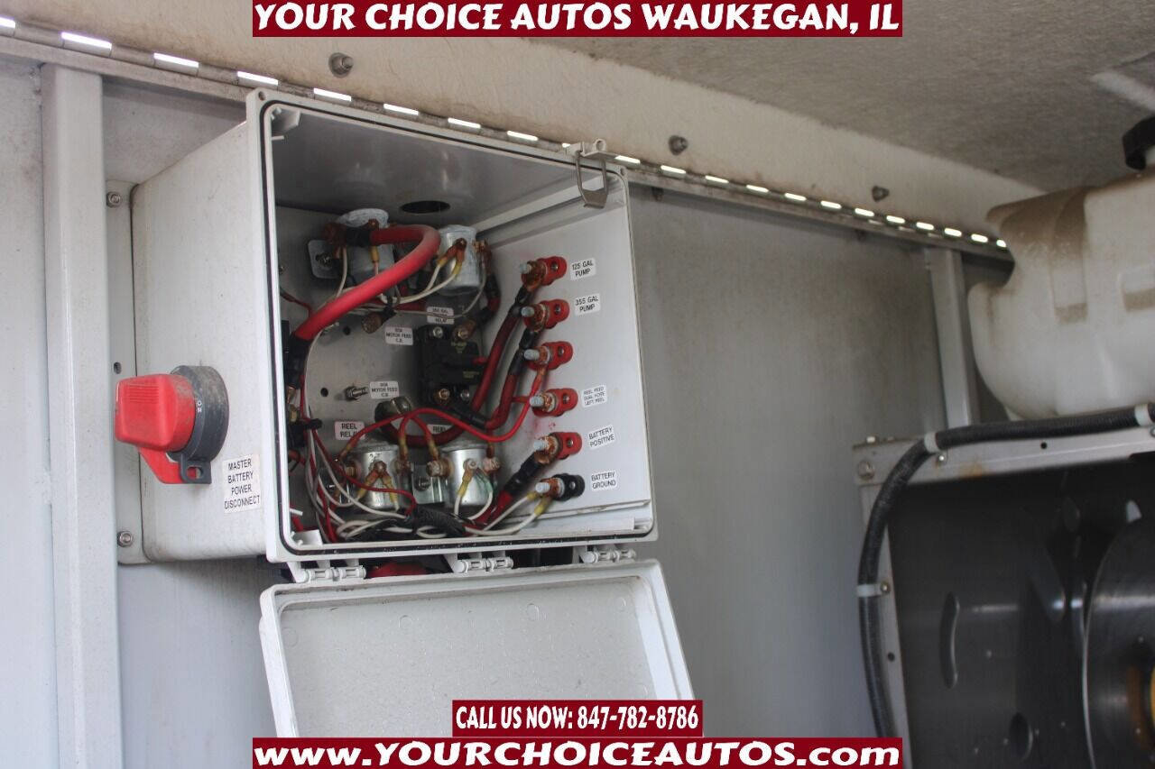 Used 2012 Ford E-450 and Econoline 450 Super Duty image 29