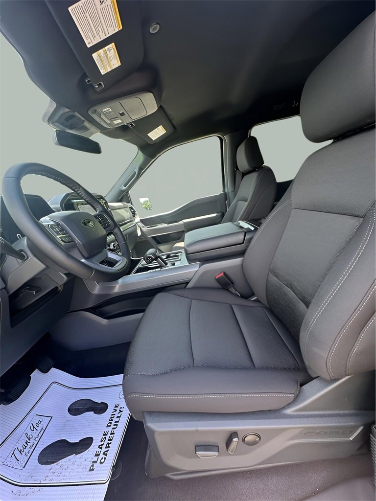 New 2025 Ford F150 XLT w/ Equipment Group 302A MID image 9