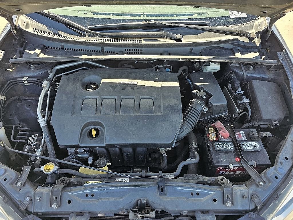 Used 2014 Toyota Corolla LE FWD image 10