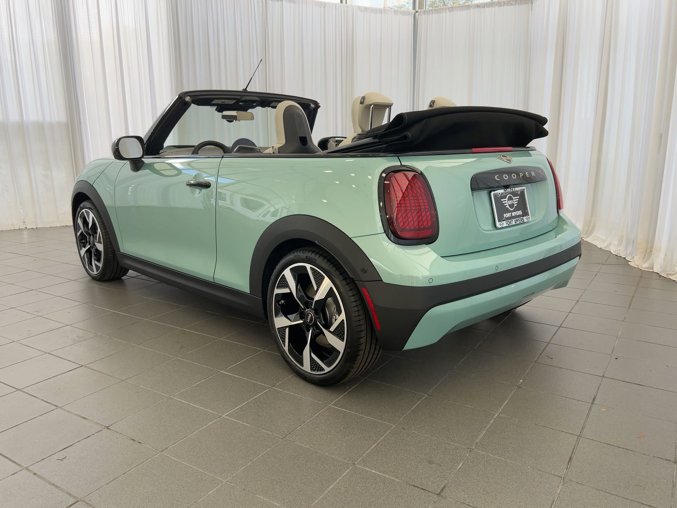 New 2026 MINI Cooper S image 3