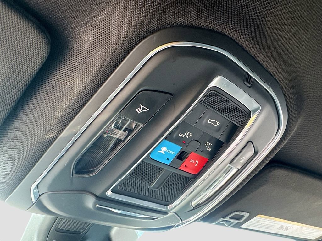 Used 2023 Jeep Grand Cherokee L Laredo image 18