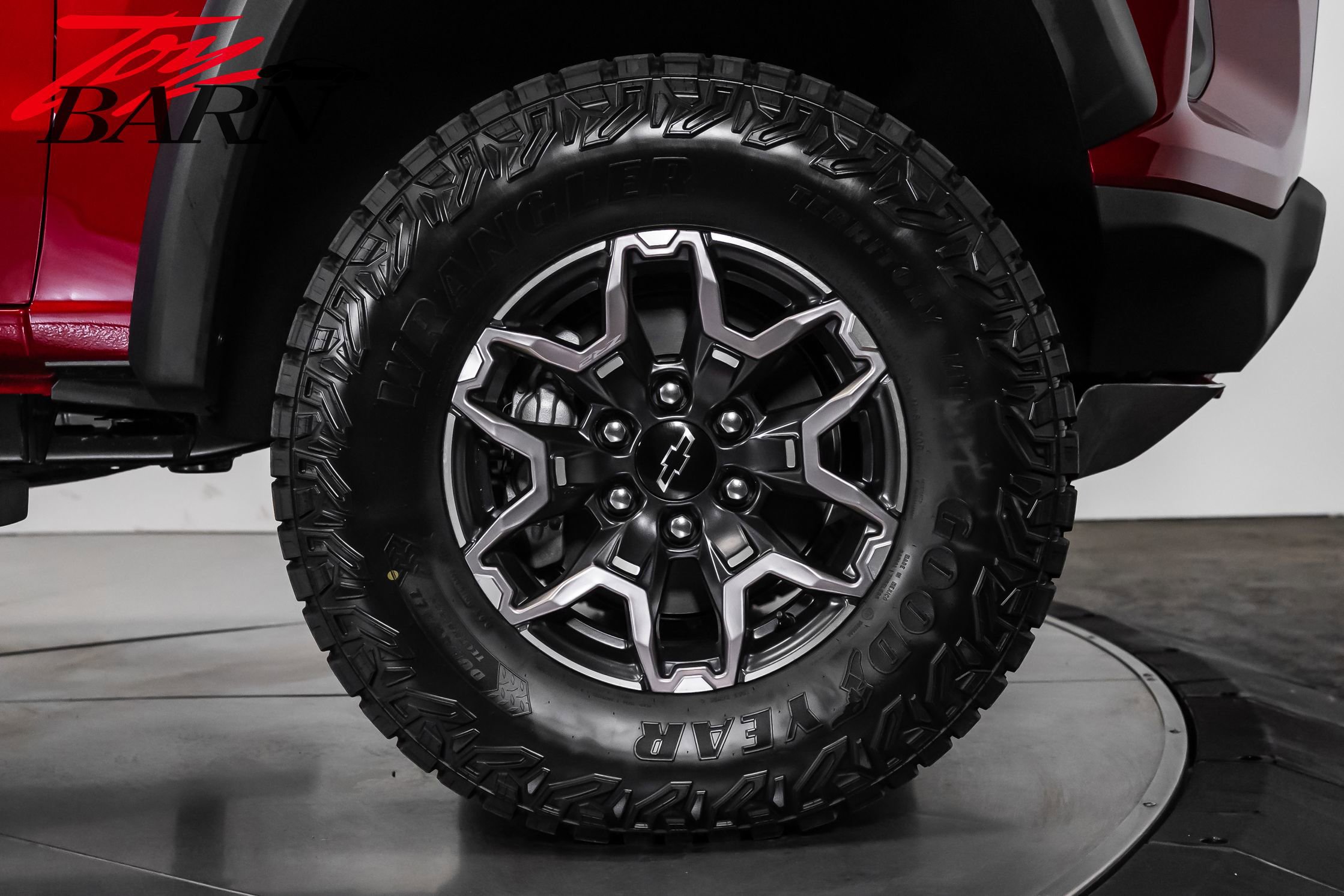 Used 2026 Chevrolet Colorado ZR2 w/ Technology Package AWD/4WD image 20