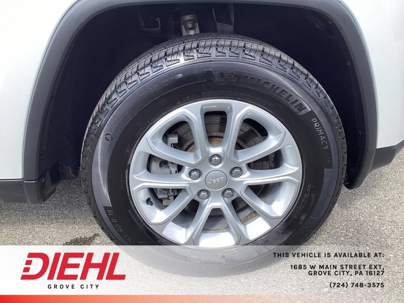 Used 2021 Jeep Grand Cherokee Laredo X AWD/4WD image 9