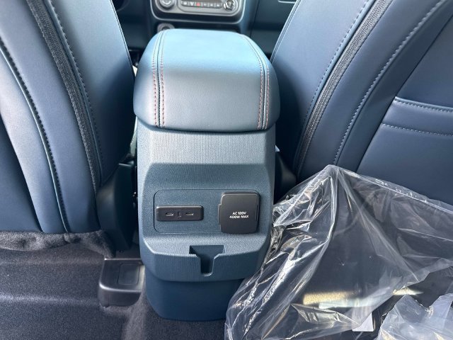 New 2026 Ford Maverick Lariat w/ 4K Tow Package AWD/4WD image 18