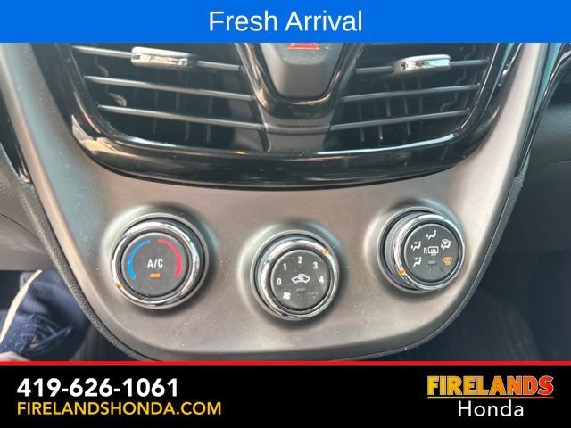 Used 2022 Chevrolet Spark LT FWD image 24