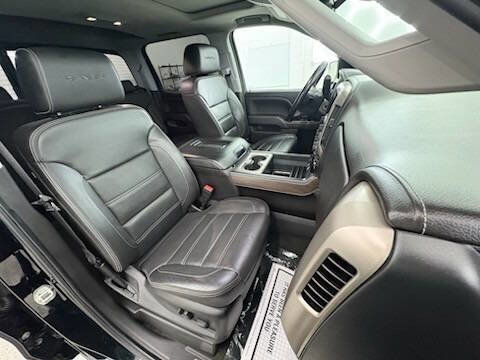 Used 2018 GMC Sierra 1500 Denali w/ Denali Ultimate Package image 9